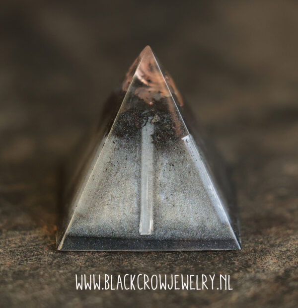 Orgonite Piramide 5