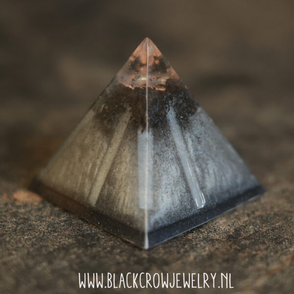 Orgonite Piramide 5 - Afbeelding 3