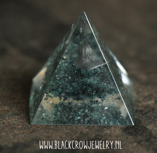 Orgonite Piramide 9